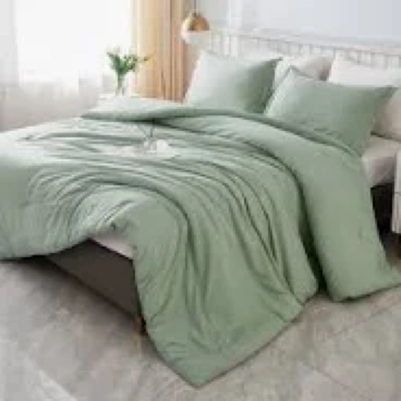 Litanika Oversized King Comforter Set 120x120, 3 Pieces Sage Green Super King Lightweight Solid Bedd