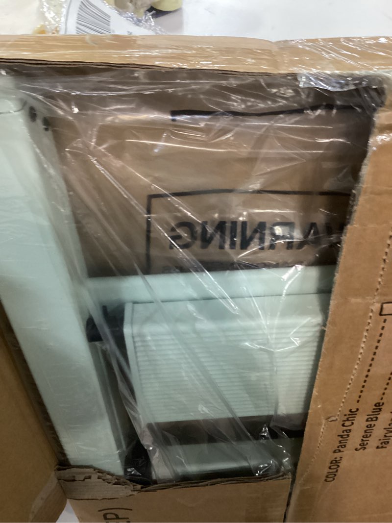 Condition photo showing New/Like New for Taranta 3 Step Ladder,Lightweight Aluminum Step Stool with Convenient Handgrip, Folding Ladder with Anti-Slip Pedals, 330lbs Capacity Stepladder for Home, Office, Kitchen-Fairyland Green Fairyland Green 3 Step