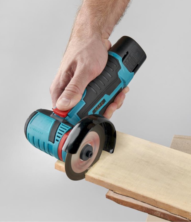 The Rechargeable Mini Circular Saw
