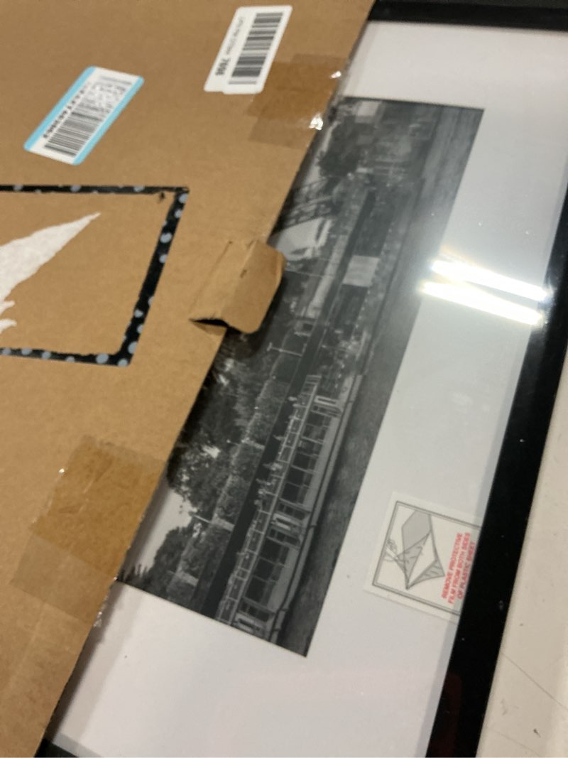 Condition photo showing New/Like New for upsimples 17x22 picture frame, display pictures 12x18 with mat or 17 x 22 without, wall hanging post