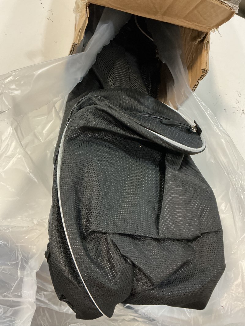 Condition photo showing Good Condition for golf bag lightweight carry bag, dual strap golf stand bag with 6 pockets, lightweight small golf bag for a few clubs and rain cover hood 2 way-red