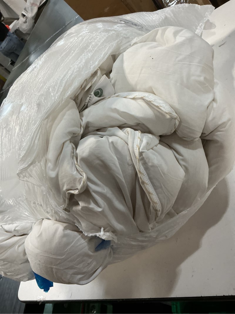 Condition photo showing As Is for l lovsoul goose feather down fiber comforter king size, 100% organic cotton fabric duvet insert, 1200tc, 750+fp, hotel collection, all season white bedding with 8 tabs king(106x90inches) white/all season