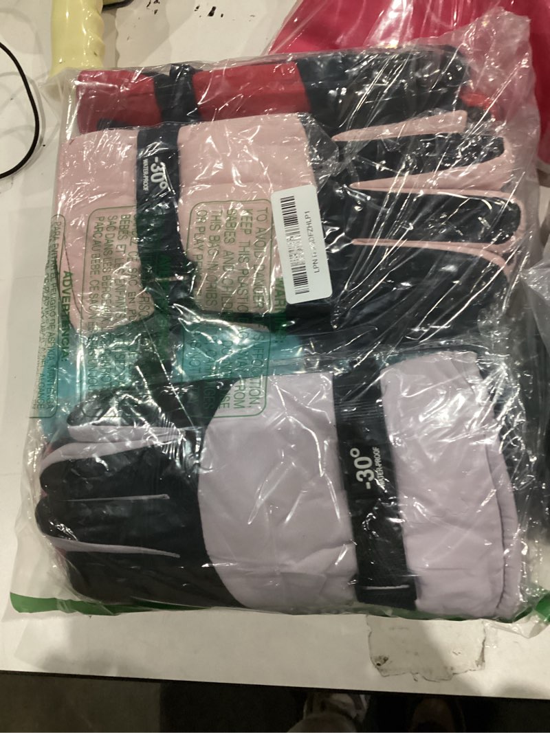 bencailor 6 pairs mens winter snow gloves women warm waterproof ski mittens adjustable for adult col