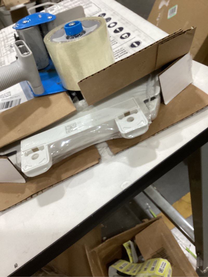 Condition photo showing Good Condition for KOHLER 20111-0 Brevia, Slow Close Toilet Seat, Round Toilet Seat, Grip-Tight Bumpers Quick-Attach Hardware, White White Round Quiet-Close