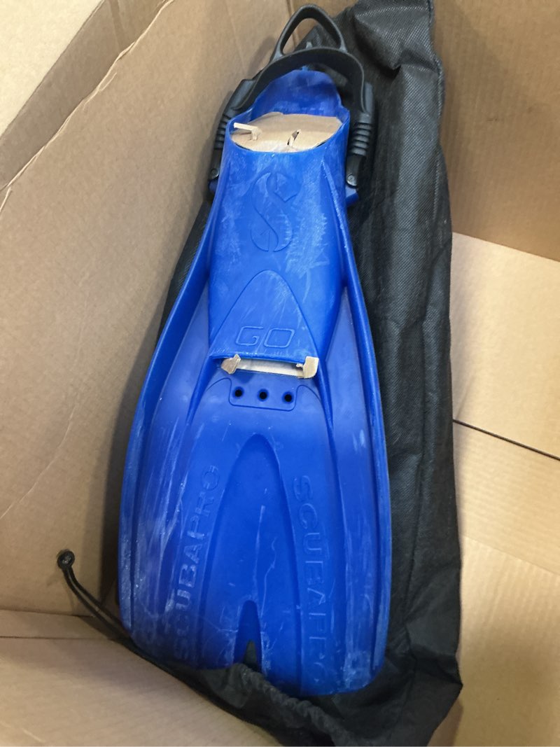 Condition photo showing Good Condition for SCUBAPRO GO Travel Scuba Diving Fin for Snorkeling and Swimming, Open Heel Strap Blue Medium-Large