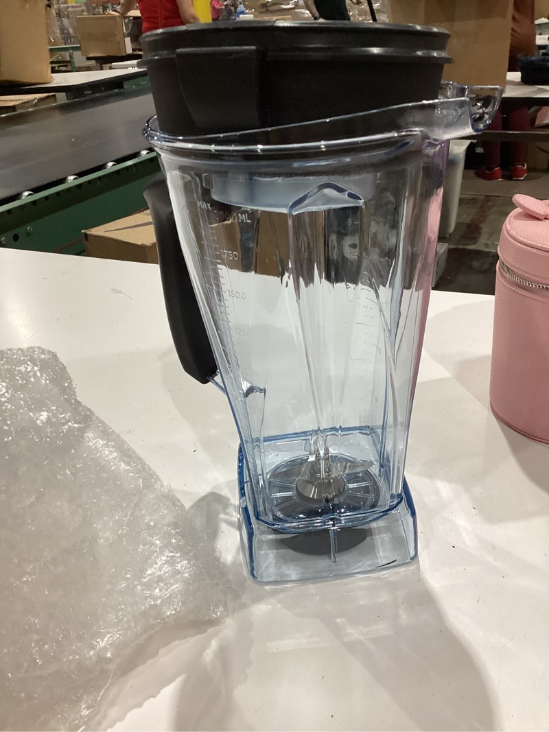 Condition photo showing Good Condition for blender pitcher 64oz, compatible with 5200 5000 5300 6300 vm0101 vm0103 vm0197 classic/commercial series, blender container jar cup,updated prevents rust and leaks,10 years warranty 64oz pitcher