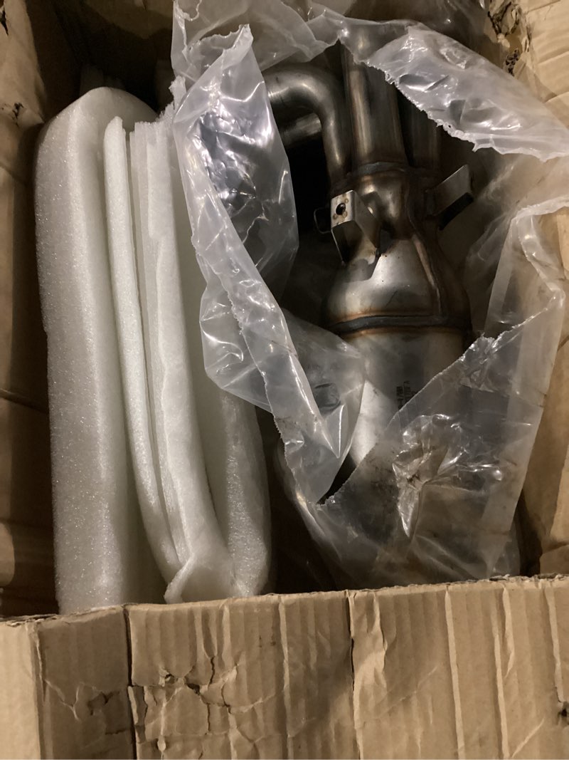 Condition photo showing New/Like New for (Similar to) Catalytic Converter, Catalytic Convert Compatible with 2001 2002 2003 Toyota RAV4 2.0L l4 16385 (EPA Compliant) RAV4 01-03 2.0L