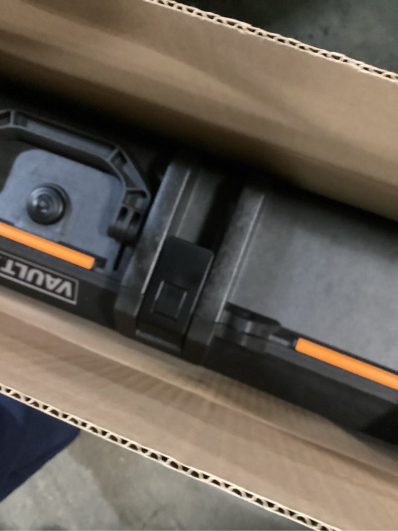 Condition photo showing Good Condition for Pelican Vault Long Cases - Hard Case For Camera, Rifle, Gear, Equipment