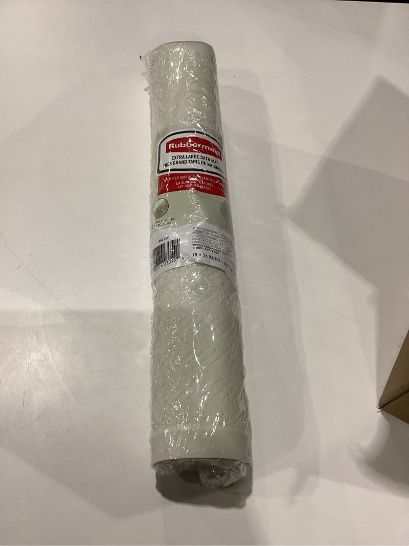 Condition photo showing New/Like New for Rubbermaid Commercial Products Bath Tub and Shower Mat, 36-Inch X 18-Inch, White, Extra Long, Machine Washable, Safti-Grip Non-Slip Bathroom Mat with Suction Cups for Home/Hotel/Shower/Bathtub X-Large White