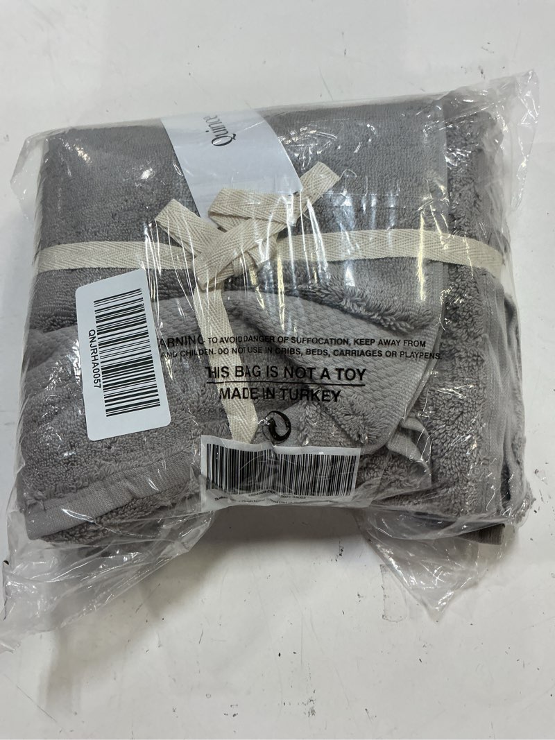 Condition photo showing New/Like New for ultra luxe plush hand towel (set of 2), one size, grey