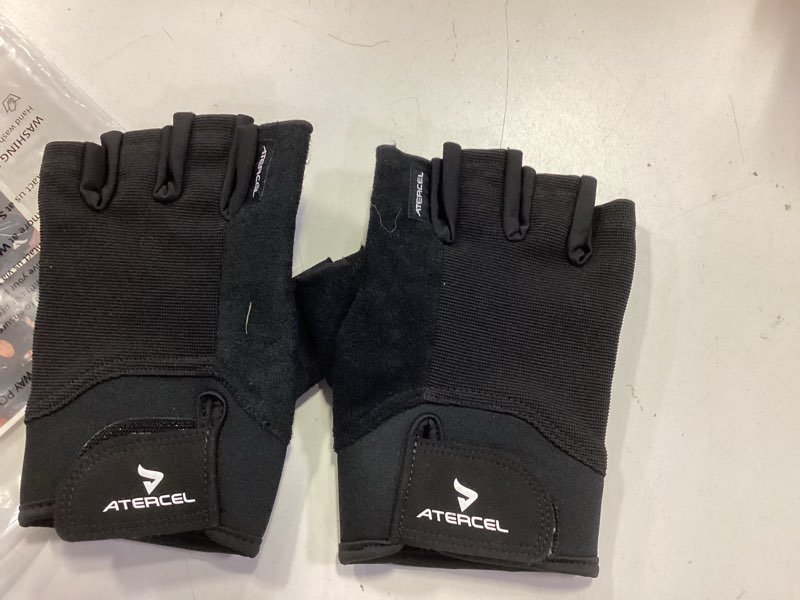 Condition photo showing Good Condition for ATERCEL Workout Gloves for Men and Women, Exercise Gloves for Weight Lifting, Cycling, Gym, Training, Breathable and Snug fit Black Small
