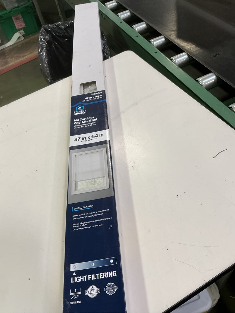 Condition photo showing New/Like New for Project source 1 in cordless vinyl mini blind 47in x 65 in