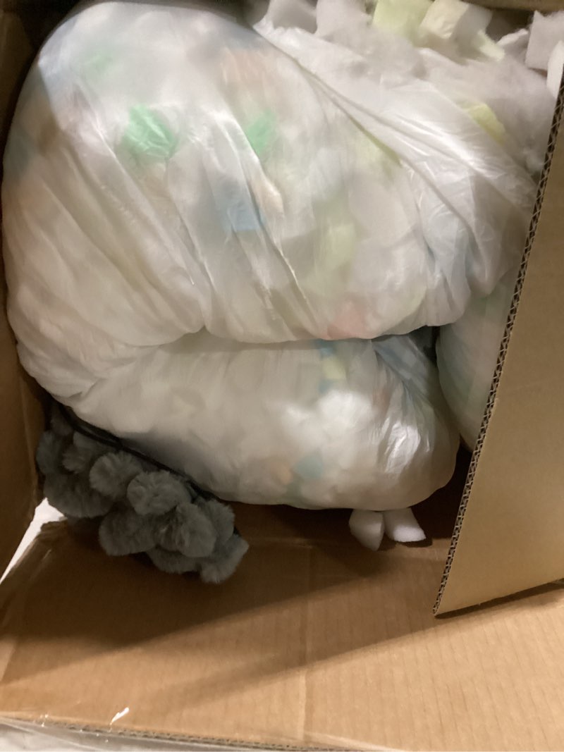 Condition photo showing Good Condition for Bedsure Donut Large Dog Bed - Washable Faux Fur with Corduroy Fleece & Anti Slip Bottom, Round Pet Bed with Removable Cover, Warm Grey, 36x36x8 inches L (36x36x8) Warm Grey