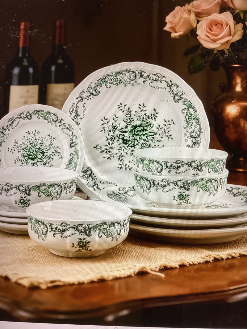 TONGDAHE Ceramic Dinnerware Set 12Piece Ornate Edge Dish Set for 4 Vintage Green Floral Elegant Chip