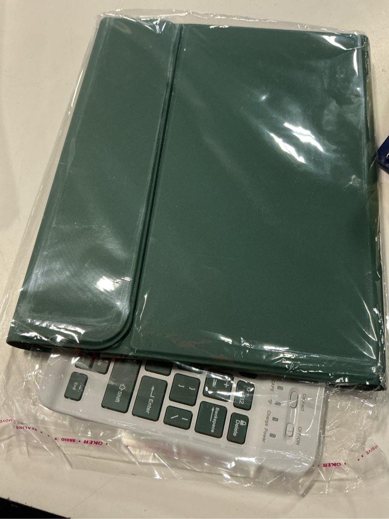 Condition photo showing Good Condition for Bxomteng Keyboard Case for iPad 10th / A16 11th Generation 2022/2025-7 Colors Backlit Keyboard Cover