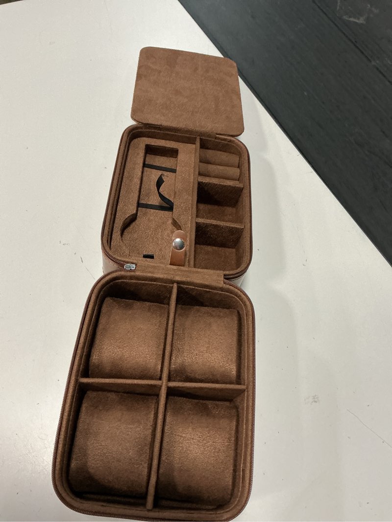 Condition photo showing Good Condition for rothwell 5 watch travel case storage organizer for 5 watches | tough portable protection w/zipper fits all wristwatches & smart watches up to 50mm (tan/brown) tan / brown