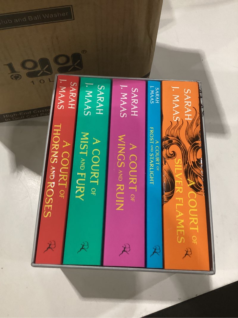 a court of thorns and roses paperback box set (5 books)