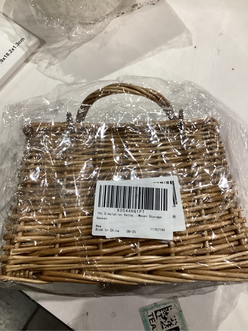 Condition photo showing Good Condition for VOSAREA Flower Girl Basket Rattan Flower Basket Delicate Hand Woven Purse Retro Women Straw Tote Candy Basket Boho Style Rattan Baskets with White Ribbon for Weddings