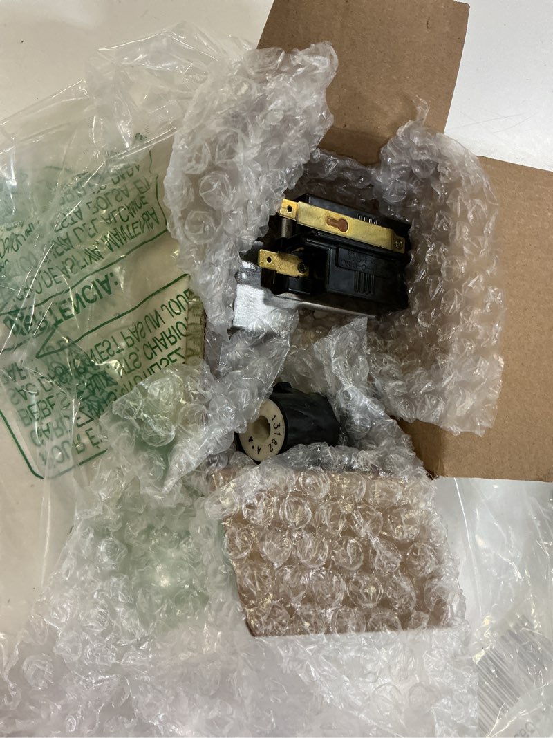 Condition photo showing Good Condition for 338906 flame sensor & 279834 gas valve solenoid & 3392519 thermal fuse dryer replacement part compatible with whirlpool kenmore may.tag dryers by funmit
