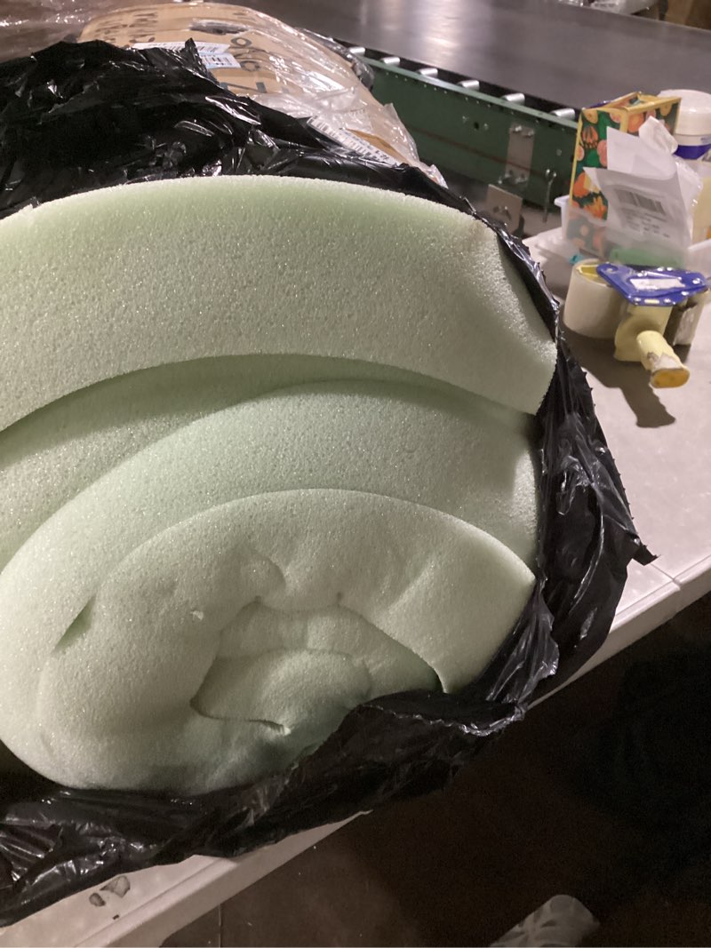 Condition photo showing Good Condition for ZINUS 3 Inch Green Tea Memory Foam Mattress Topper, Pressure-Relieving Layer, Ideal for Back Pain Relief, Compact WONDERBOX Packaging, CertiPUR-US Certified, Queen Green Queen 3" New Small Box