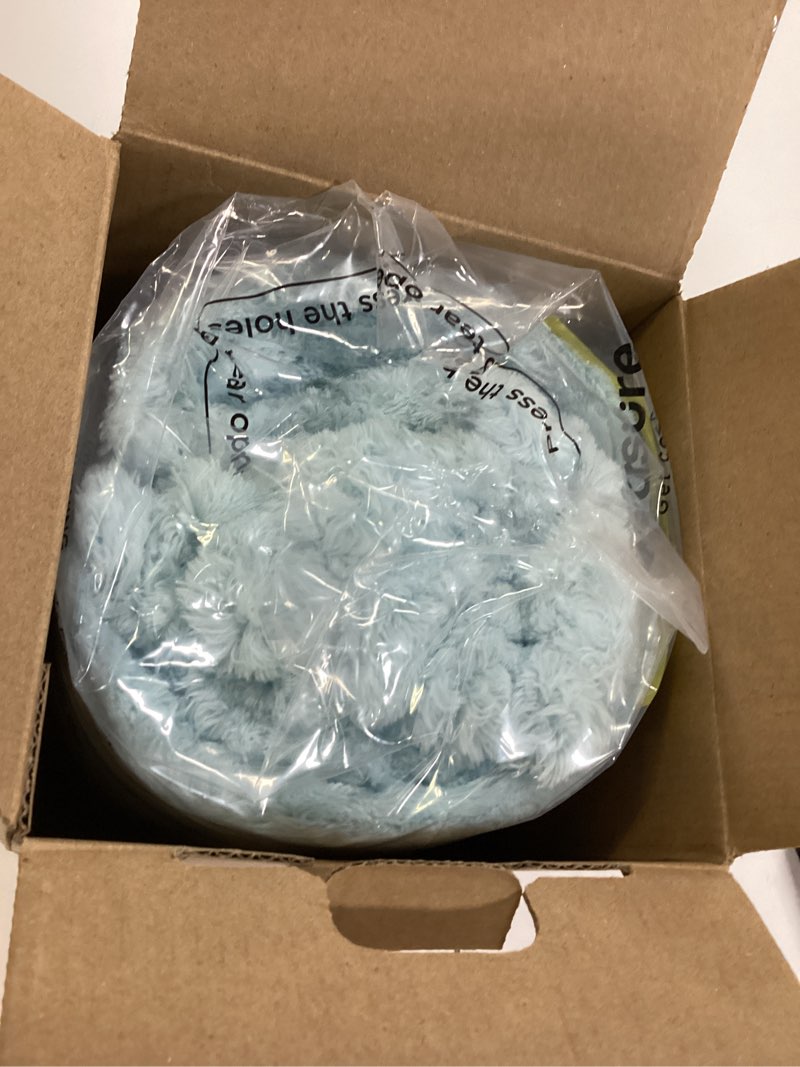 Condition photo showing New/Like New for Bedsure GentleSoft Blue Fleece Blanket for Couch - Cozy Soft Blankets for Women, Cute Small Throws for Girls, Light Blue, 50x70 Inches Light Blue Throw XL (50" x 70")