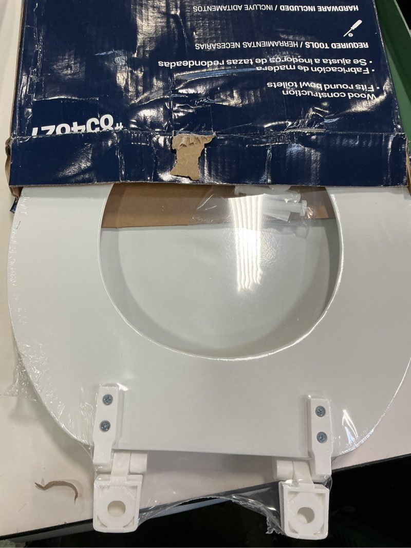 Condition photo showing New/Like New for Project source round toilet seat 854827, white finish