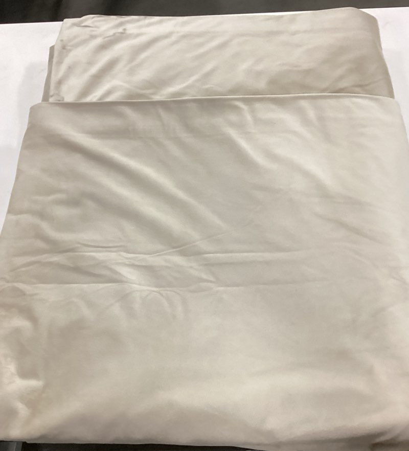 https://lotting-media.assets.bidfta.com/lotting_52d247d9-d689-4481-a30e-e4d86c27f355