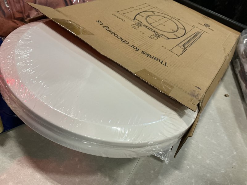Condition photo showing Good Condition for aünsffer toilet seat round soft close16.5'', toilet lid slow close quiet no slam, easy installation & release?safe pp material easy clean, comfortable ergonomic design, 2 years support, white plastic white round 16.5inch