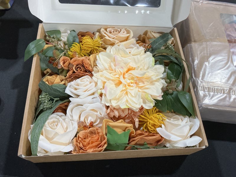 Condition photo showing Good Condition for Ling's moment Terracotta Artificial Flowers Greenery Grand Box Set, Burnt Orange & Cream Avalanche Rose Fake Flower for DIY Wedding Bridal Bouquet, Centerpieces Decor, Floral Arrangement Decor, etc. Or-terracotta & Cream Grand