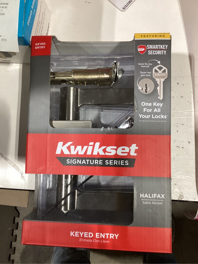 Condition photo showing Good Condition for kwikset signature series halifax satin nickel smartkey universal keyed entry