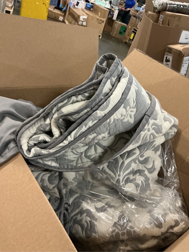 Condition photo showing As Is for forpro professional collection premium poly cotton designer blanket, ultra-soft cotton blanket for massage tables, beds, sofas, antique gray quilted pattern, 60" w x 90" l, 350gs