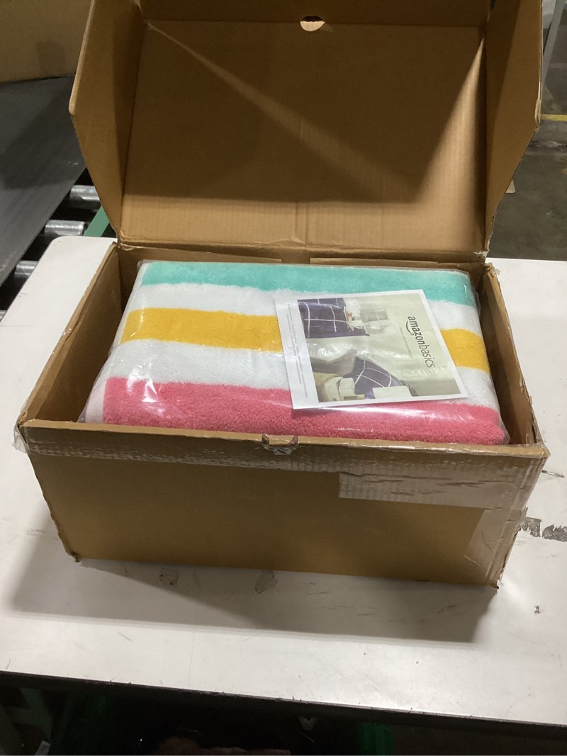 Condition photo showing New/Like New for Amazon Basics 100% Cotton Terry Cabana Stripe Pool & Beach Towel, Soft & Absorbent, Quick Drying, Large, 2-Pack, Green, 30" x 60" Green 30" x 60" Pack of 2