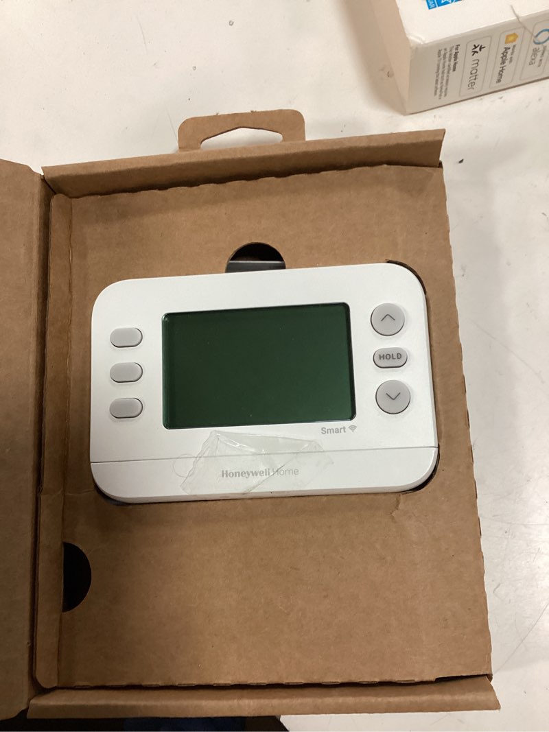 Condition photo showing Good Condition for honeywell home x2s smart built in wifi heating and cooling push button smart-enabled programmable th