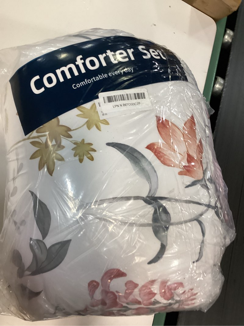 Condition photo showing Good Condition for djy king comforter set, white botanical floral comforter sets king size for all seasons, 7 pieces be