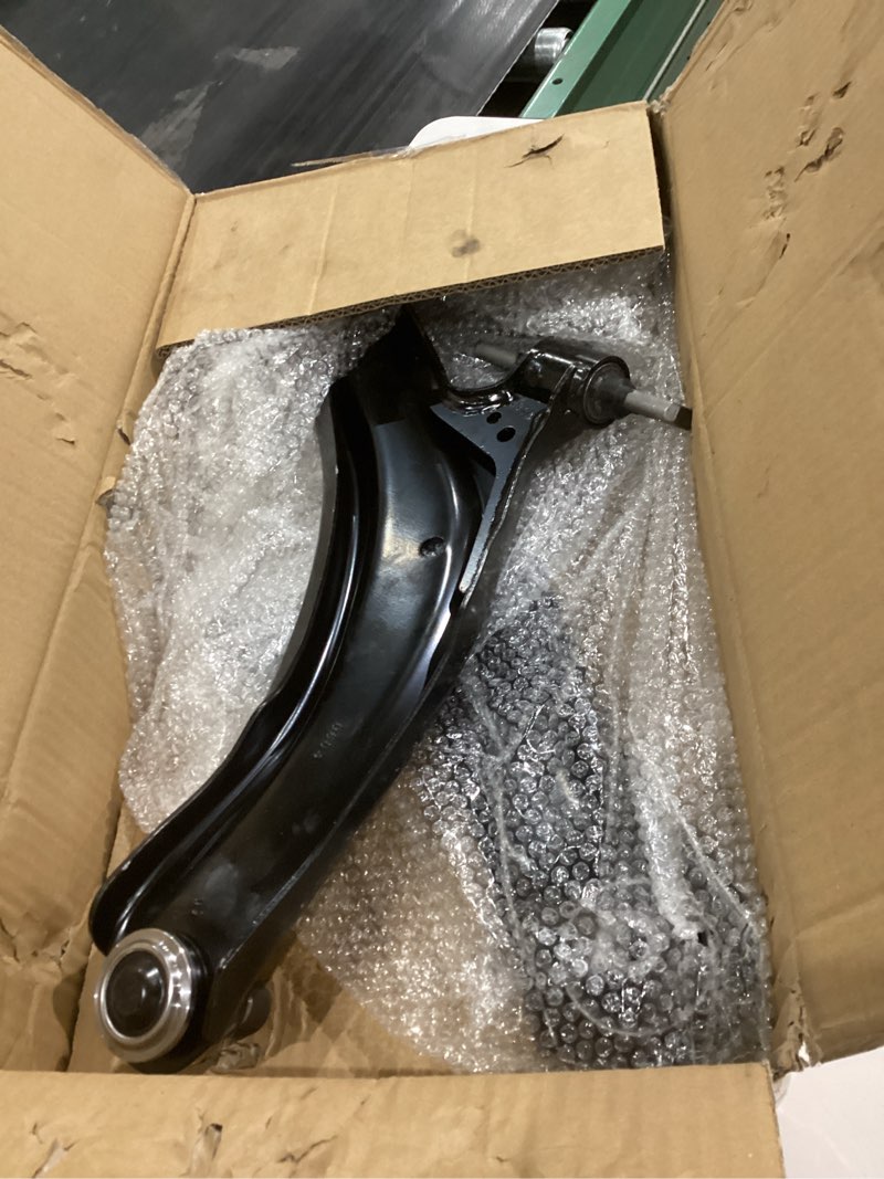Condition photo showing Good Condition for Front Lower Control Arms w/Ball Joints Suspension Kit for Nissan Rogue 2.5L 2008-2013 08 09 10 11 12 13,for Nissan Rogue Select 2.5L 2014-2015 14 15 (2pc)