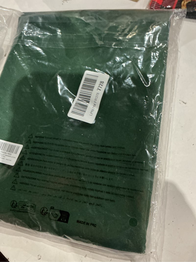 Condition photo showing Good Condition for hiasan waterproof tablecloth rectangle - washable fabric table cloth for dining room kitchen birthday party and outdoor use, hunter green, 54 x 80 inch 80" x 54" (rectangular) hunter green