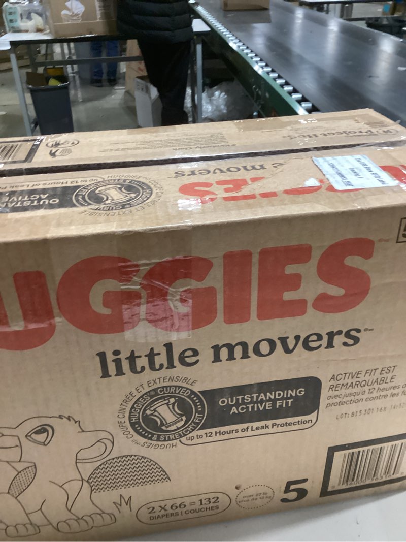 Huggies Size 5 Diapers, Little Movers Baby Diapers, Size 5 (27+ lbs), 132 Count (2 Packs of 66), Pac