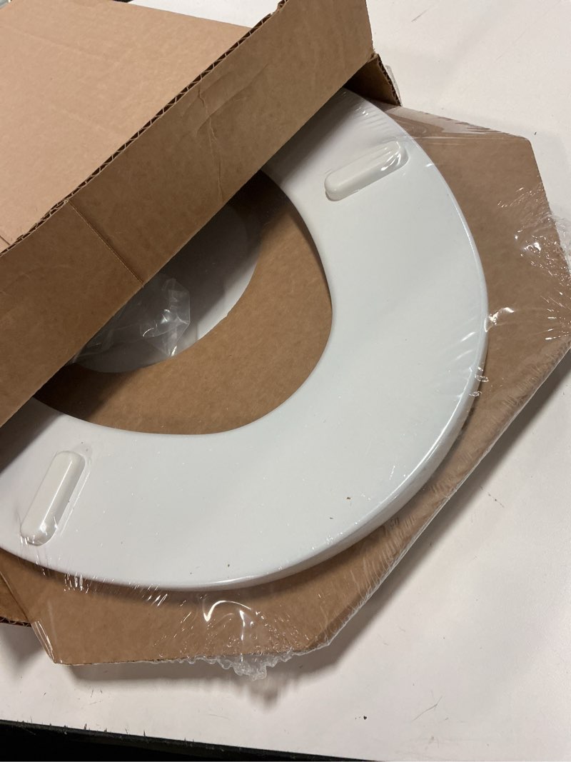 Condition photo showing New/Like New for bemis 1500ec 390 lift-off wood elongated toilet seat, cotton white (pack of 1)