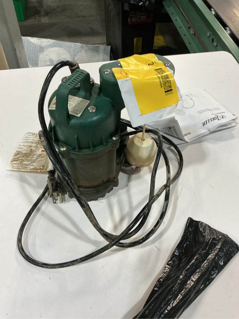 Condition photo showing As Is for zoeller m53 mighty-mate submersible sump pump, 1/3 hp