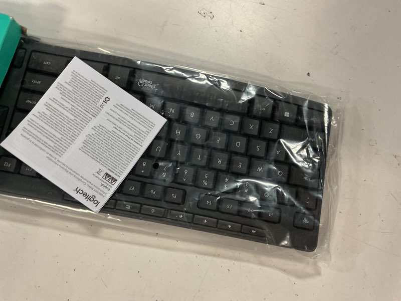 Condition photo showing Good Condition for Logitech MK295 Wireless Mouse & Keyboard Combo with SilentTouch Technology, Full Numpad, Advanced Optical Tracking, Lag-Free Wireless, 90% Less Noise - Graphite