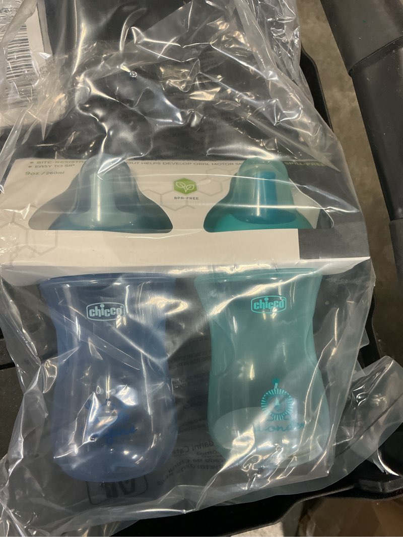 Condition photo showing New/Like New for chicco 9oz. sport spout trainer sippy cup  9m+  2-pack - teal/blue