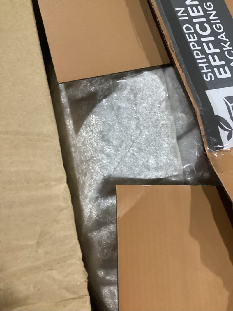 Condition photo showing Good Condition for Intelligent Design Twin Duvet Cover Set, Velvet Twin Duvet Set, Luxury Diamond Quilting, Lustrous Duvet Cover, Fluffy Duvet Cover, Decor Pillow & 1 Sham, 3 Pieces, Felicia Twin/Twin XL, Champagne Duvet Cover Set Champagne Twin/Twin XL