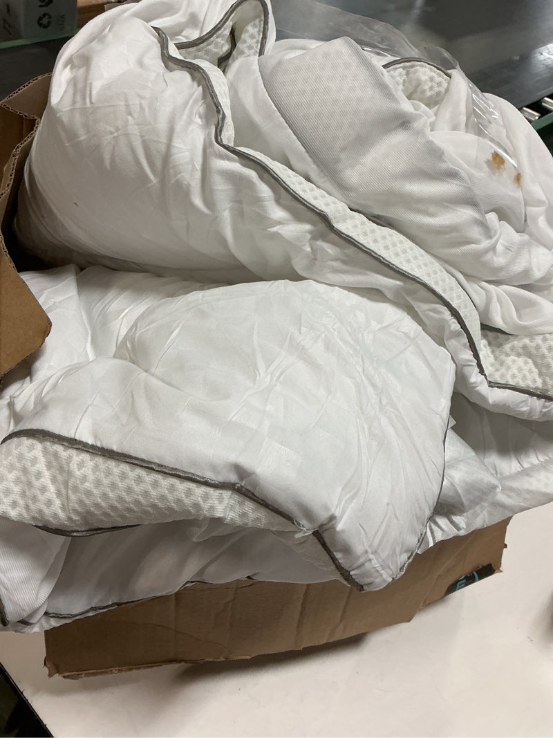 Condition photo showing As Is for 3 Inch Ultra-Fluffy Memory Foam Mattress Topper Queen for Back Pain, Soft Comfy Pillow Top Queen Mattress Topper with 4X Support, Mattress Pad with Breathable Air Mesh Sides, 6-21'' Deep Pocket White Queen