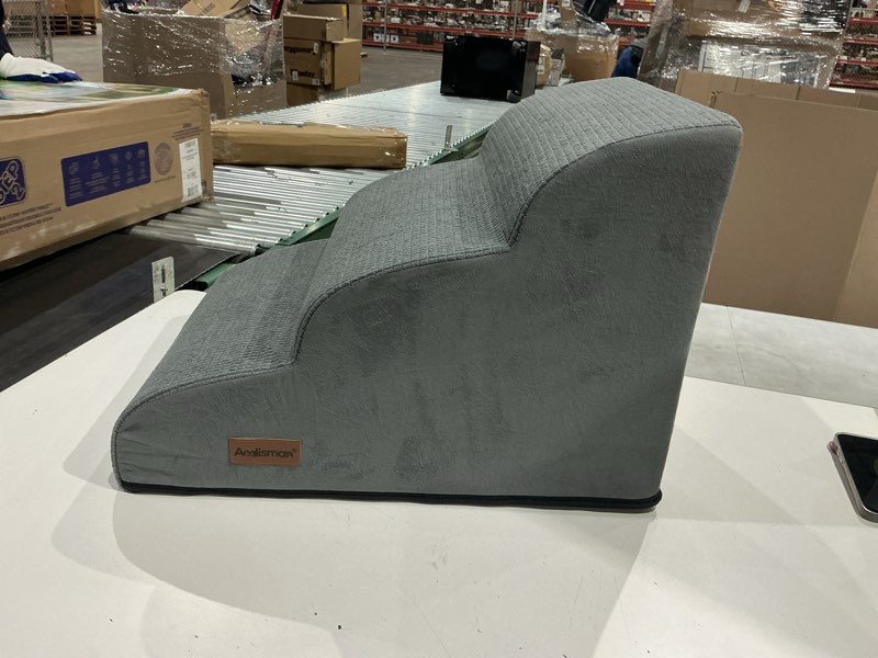 Condition photo showing Good Condition for 3-step dog ramp and stairs for sofa and chair - non-slip sturdy pet steps for small dogs and cats,15.7" h,grey grey 3 standard 3-step 15.7"h