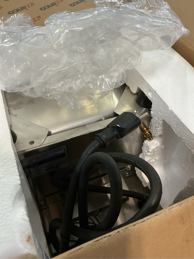 Condition photo showing As Is for winco efs-16 deep fryer, electric, countertop single well, silver, 16.14 x 9.65 x 13.58 inches