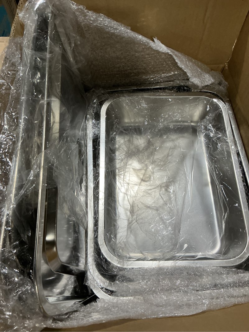 Condition photo showing Good Condition for vevor 4 pack stainless steel hotel pans,full size 3.7 inch deep 0.8mm thick anti jam commercial food pans with lid,catering food storage metal pan for steam tables, restaurants,20.8 x 13 x 3.7 inch. 3.7" deep - 4 pack 1/1 size