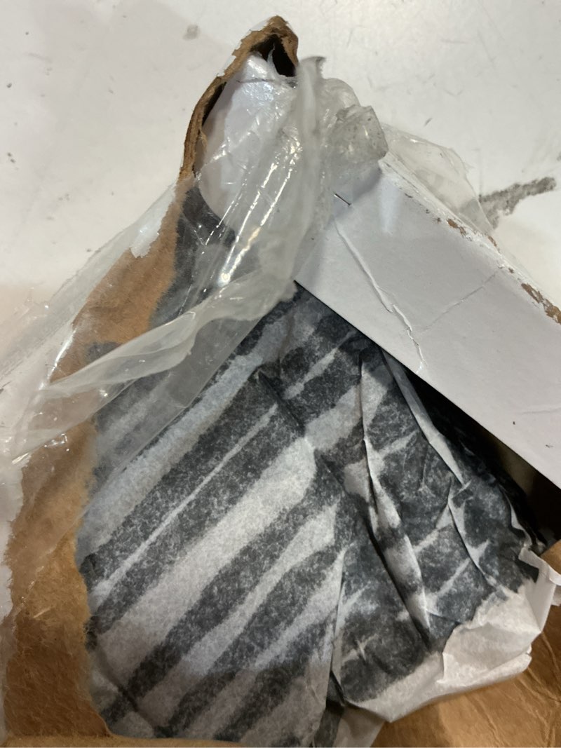 Condition photo showing As Is for 3m strip calk, 08578, 1 ft strips, black, soft butyl rubber, permanent elasticity, joint filling, trunk seams, 60 pack