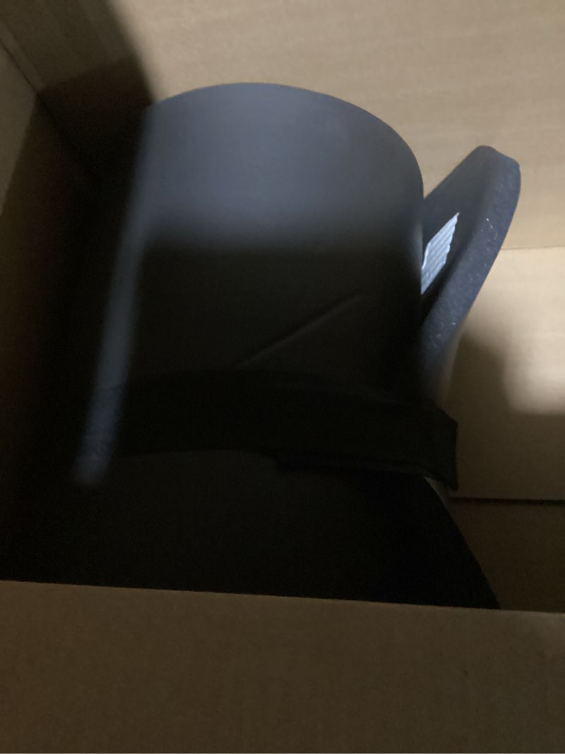 Condition photo showing Good Condition for amazon basics extra thick exercise yoga mat with carrying strap black 1-inch