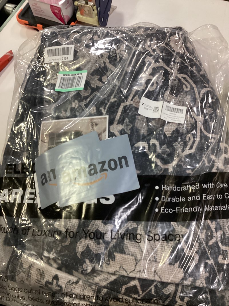 Condition photo showing Good Condition for Similar Washable 8x10 Living Room Rug: Vintage Low Pile Water Resistant Area Rug with Non-Slip Backing for B