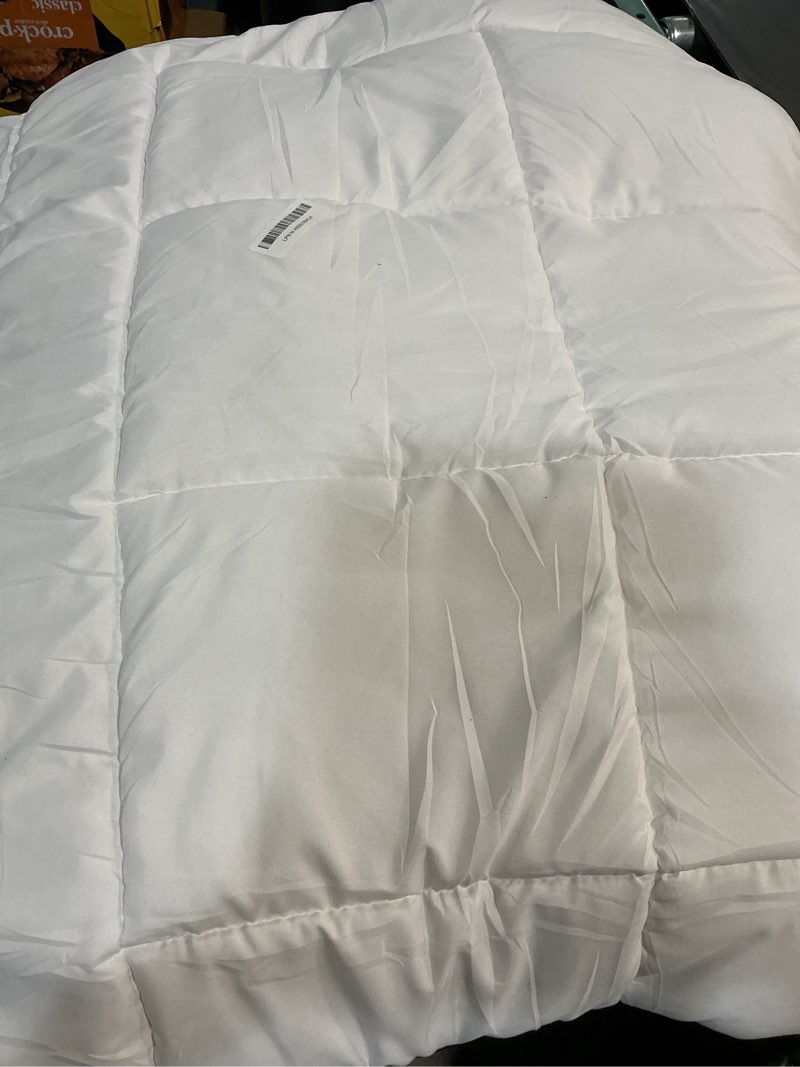 Condition photo showing As Is for MATBEBY Full Size Mattress Pad - Cooling Breathable Mattress Topper, Quilted Fitted Mattress Protector, Pillow Top Mattress Cover with 8-21" Deep Pocket, Soft, Machine Washable, White, 54x75 Inches White - Checkered Full